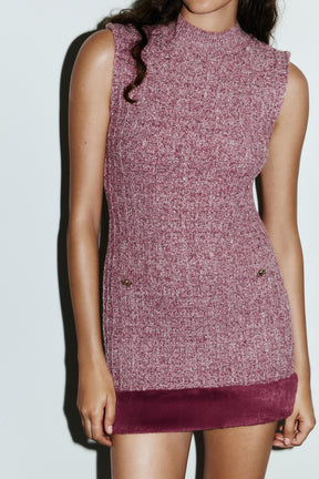 Kleid aus strukturiertem Schaffell