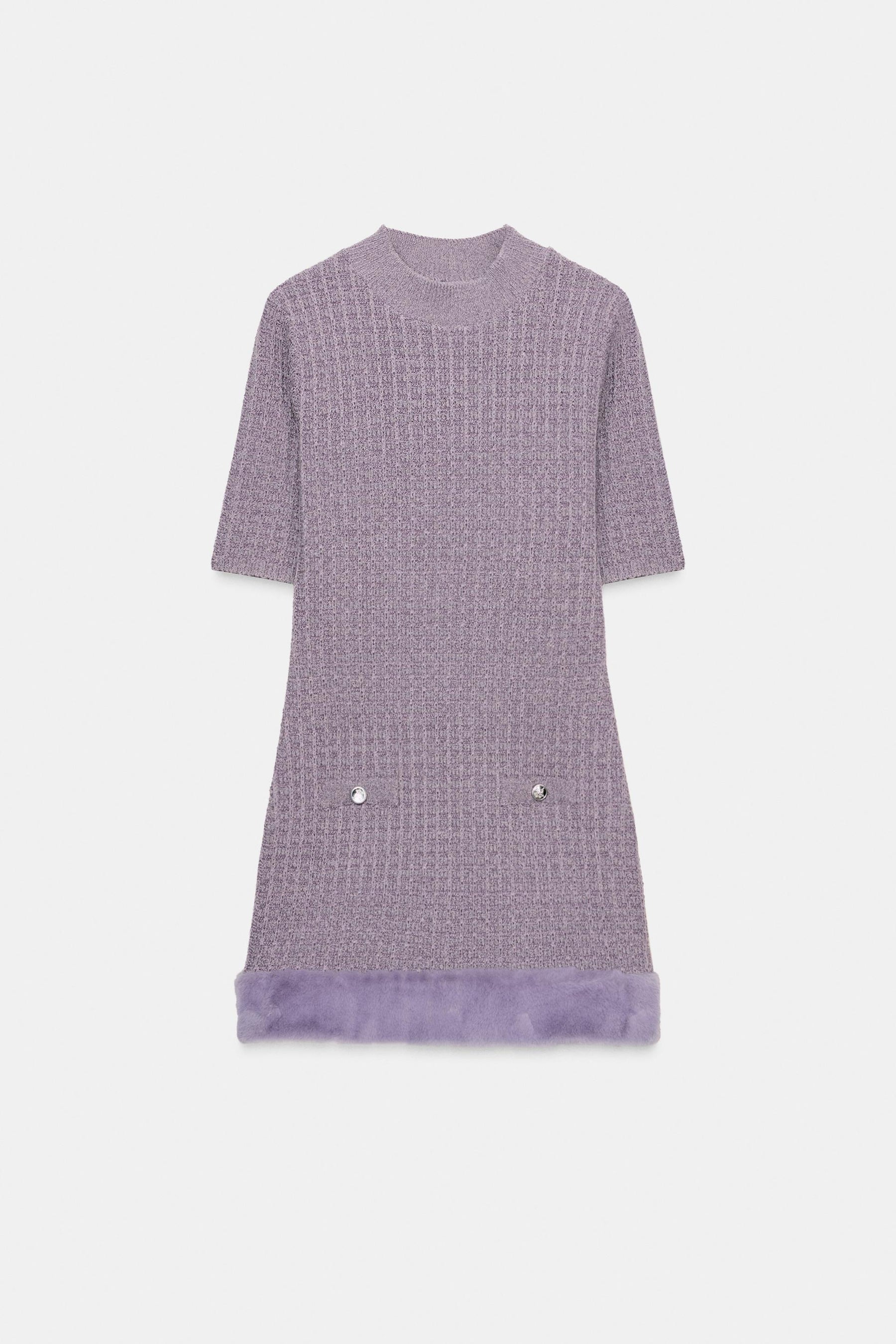 Kleid mit strukturiertem Pelz