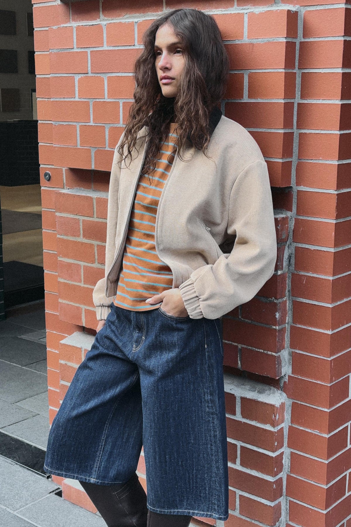 CONTRAST COLLAR CORDUROY JACKET - Image 1