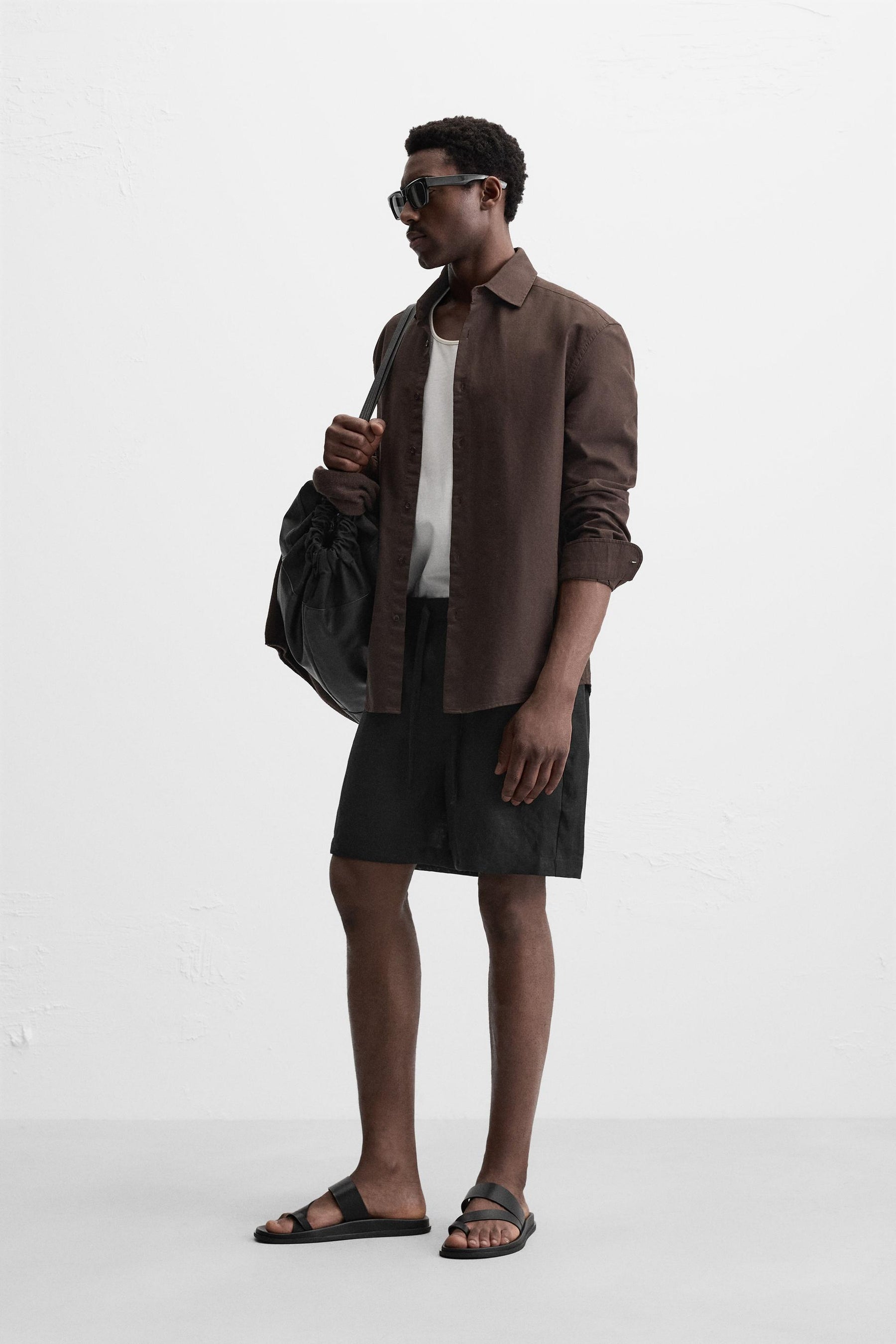 100% LINEN BERMUDA SHORTS - Image 4