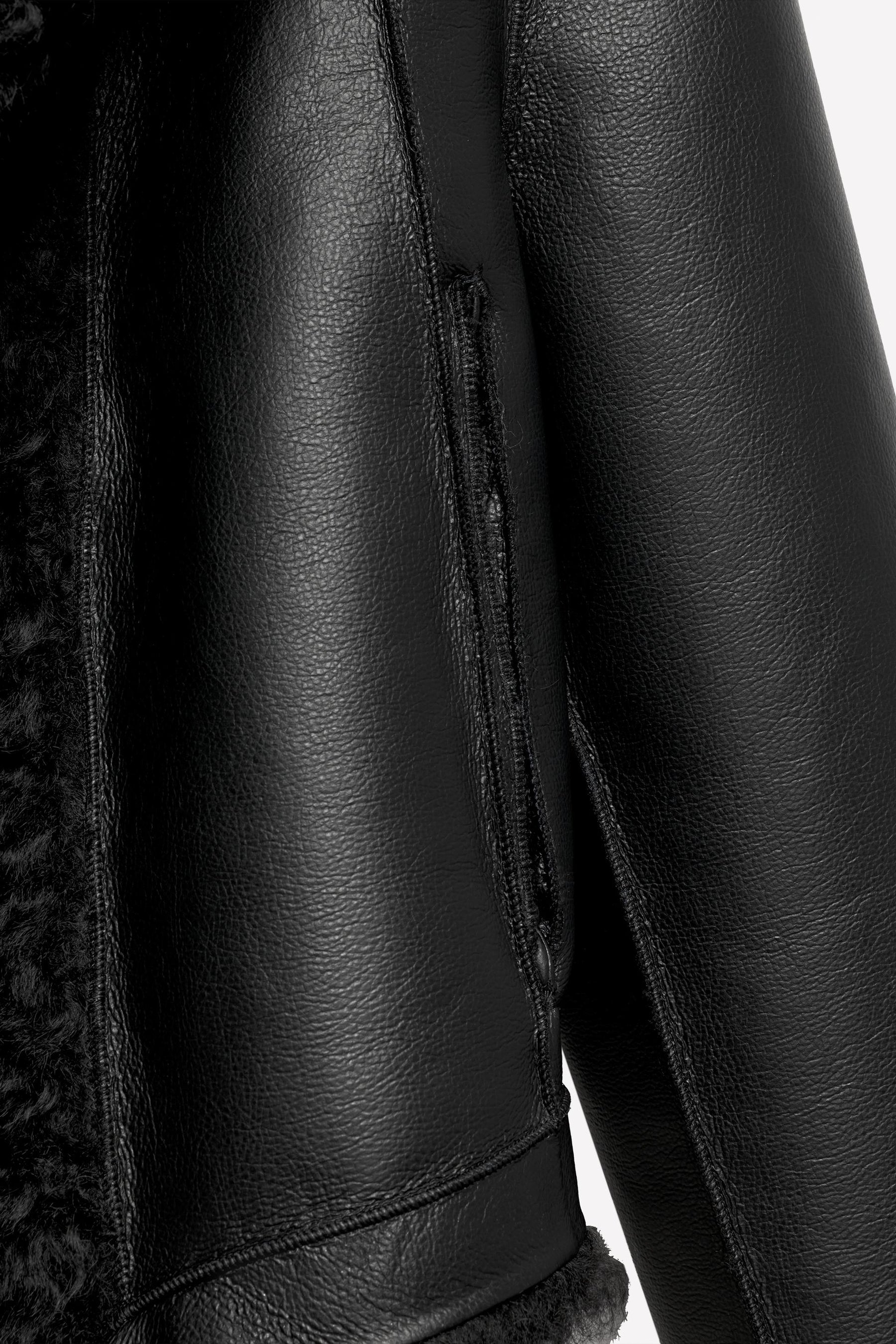 Wendejacke in Lederoptik