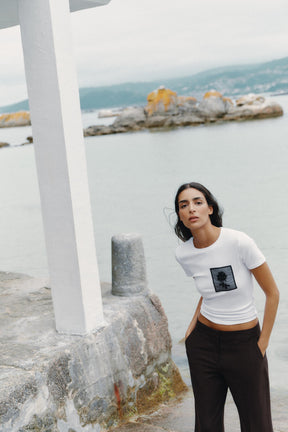 T-Shirt mit Blumentasche