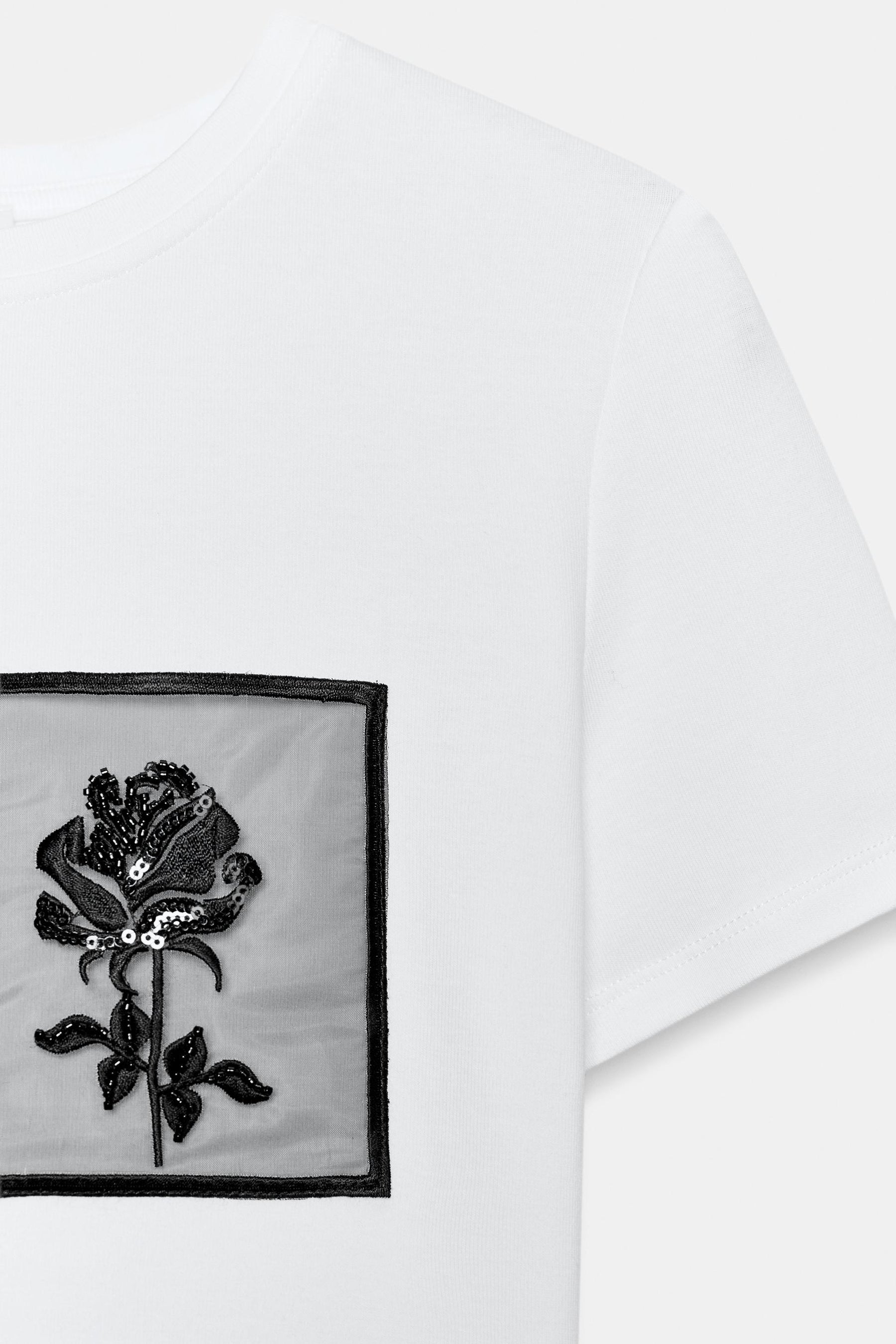 T-Shirt mit Blumentasche