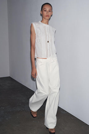 Ärmellose Bluse mit Leiterstich