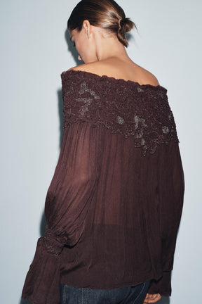 Bestickte Bluse in limitierter Auflage