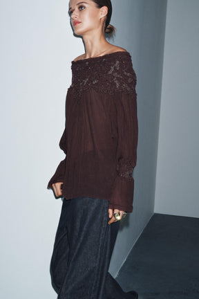 Bestickte Bluse in limitierter Auflage