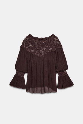 Bestickte Bluse in limitierter Auflage