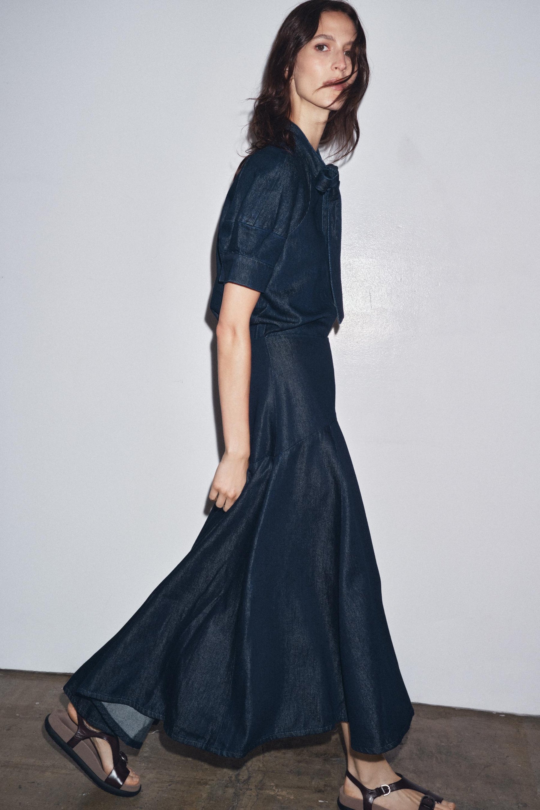 Jeanshemd mit Krawatte