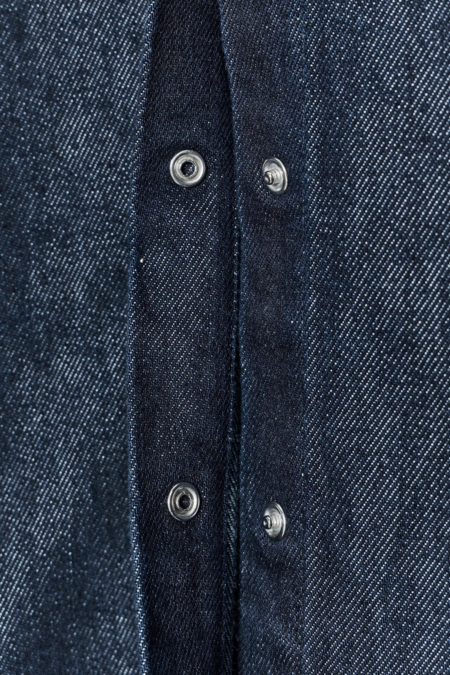 Jeanshemd mit Krawatte