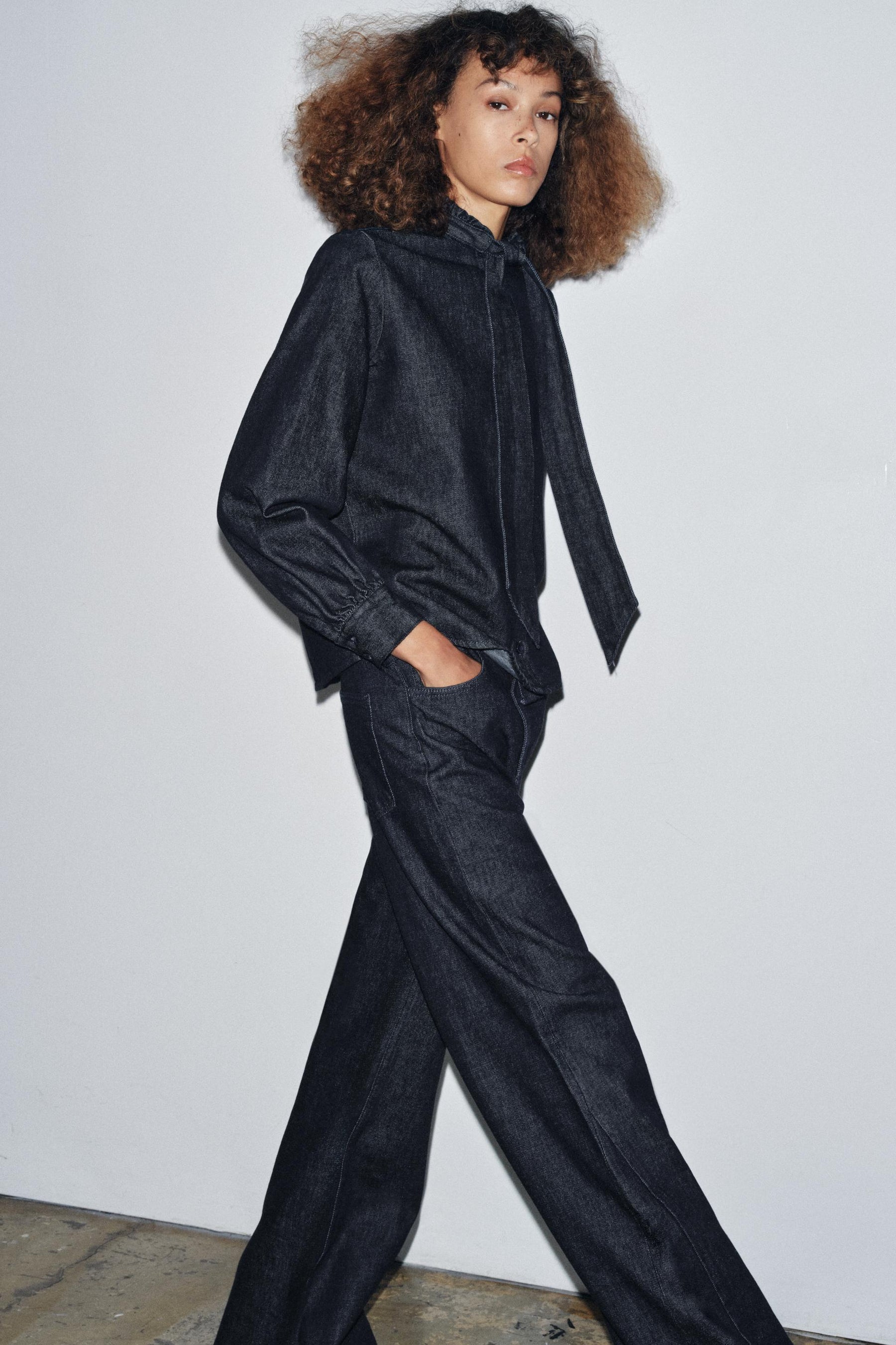 Jeanshemd mit Schleife