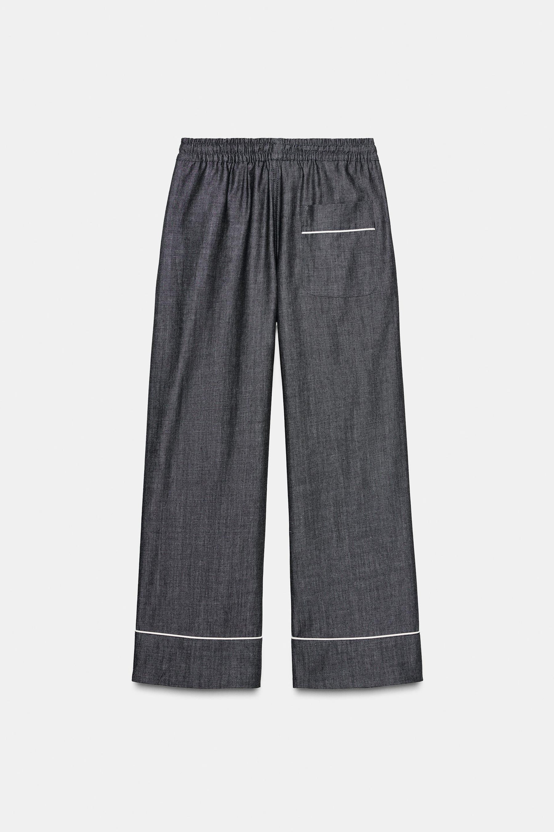 Hose mit Kontrastbesatz