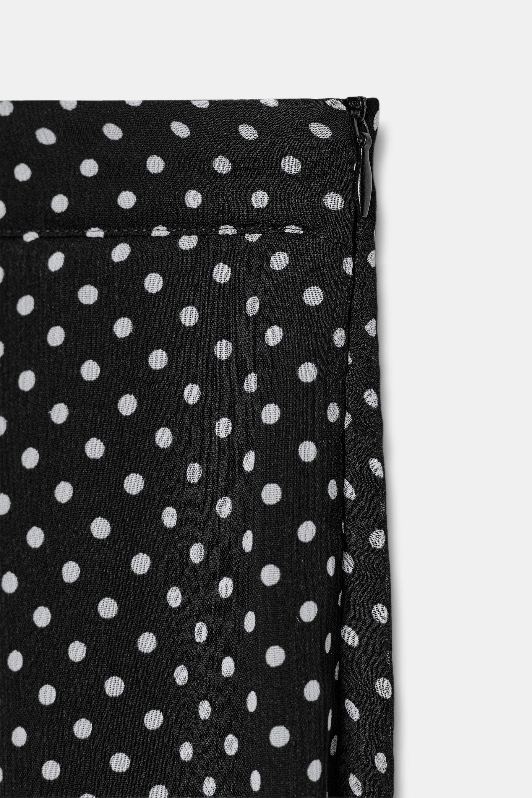 Langer Rock mit Polka-Dots