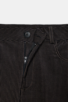 Gestreifte Hose mit weitem Bein