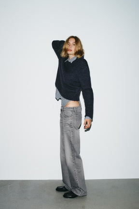 Weit geschnittene, tief sitzende Jeans