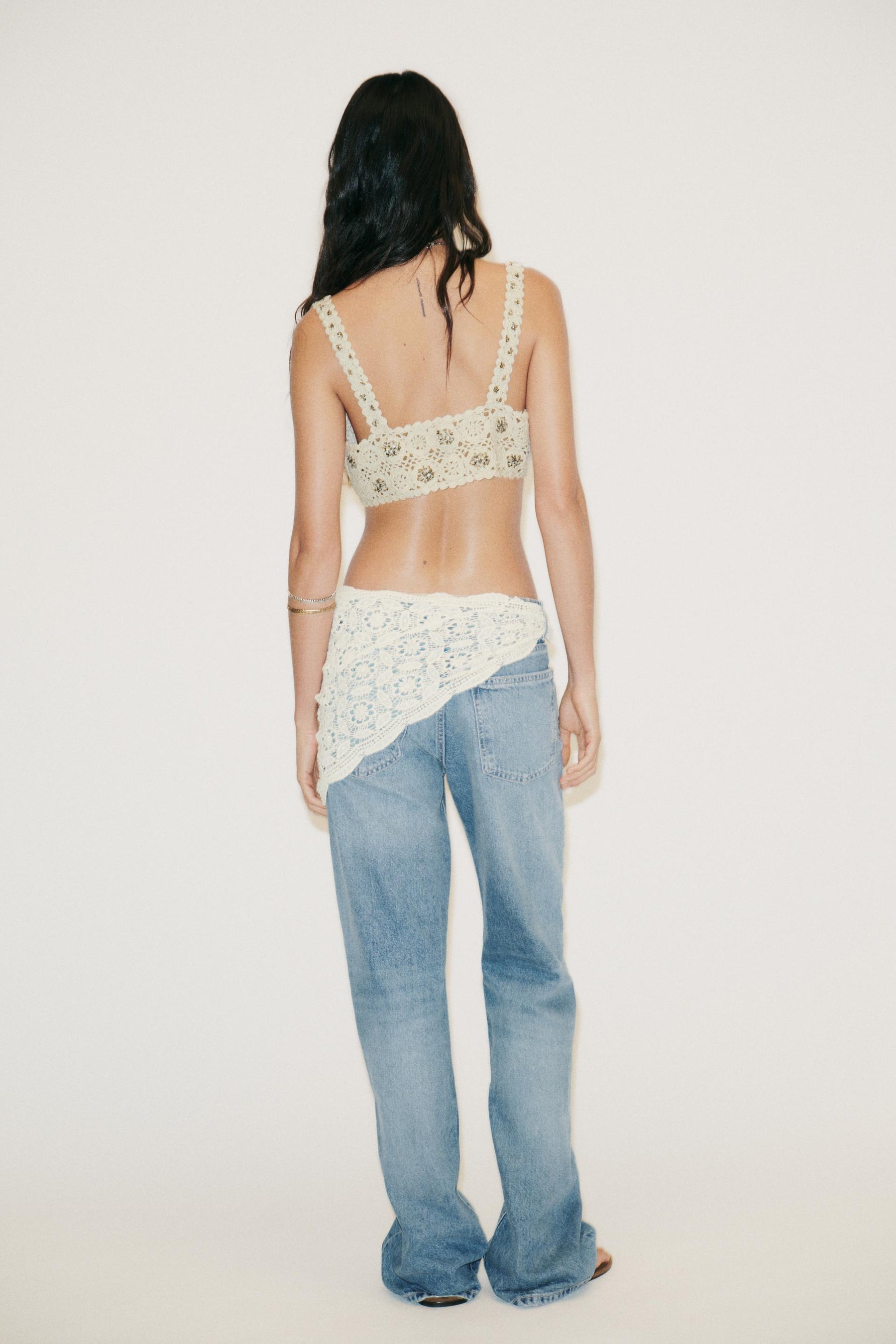 Weit geschnittene, mittelhohe Schal-Jeans