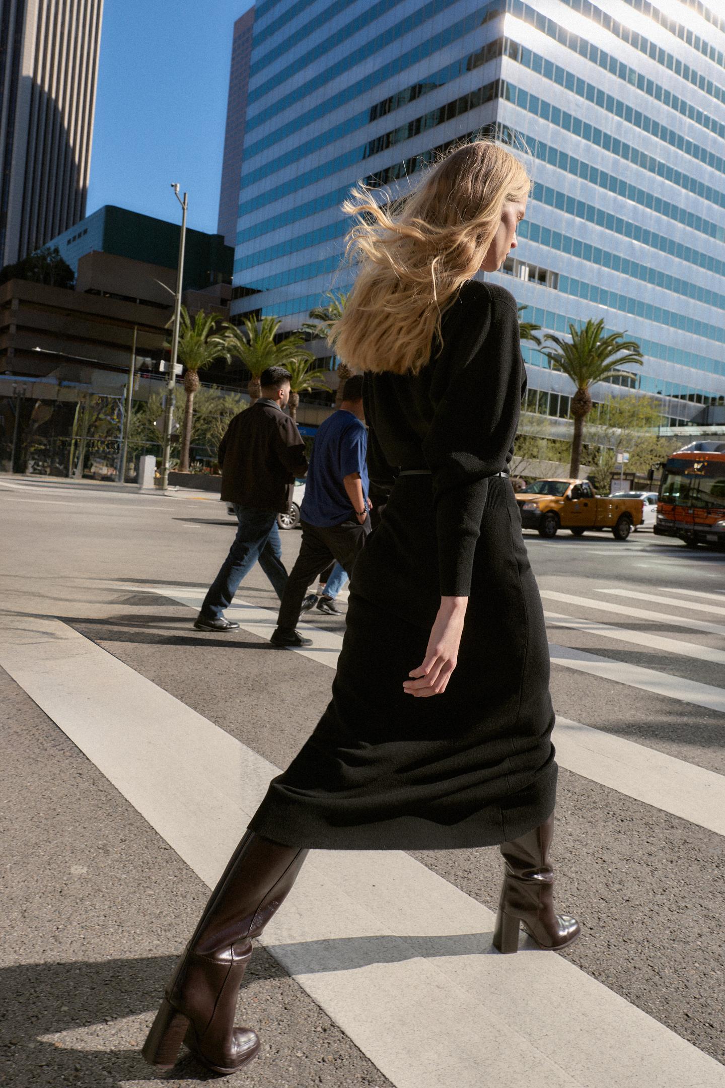 Midikleid mit Gürtel 