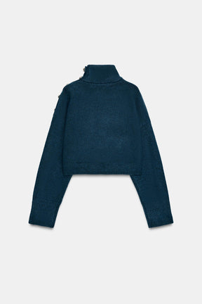 Weicher Strickpullover mit Knöpfen