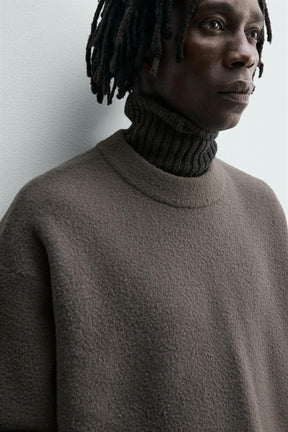 Strukturierter, lässiger Pullover 