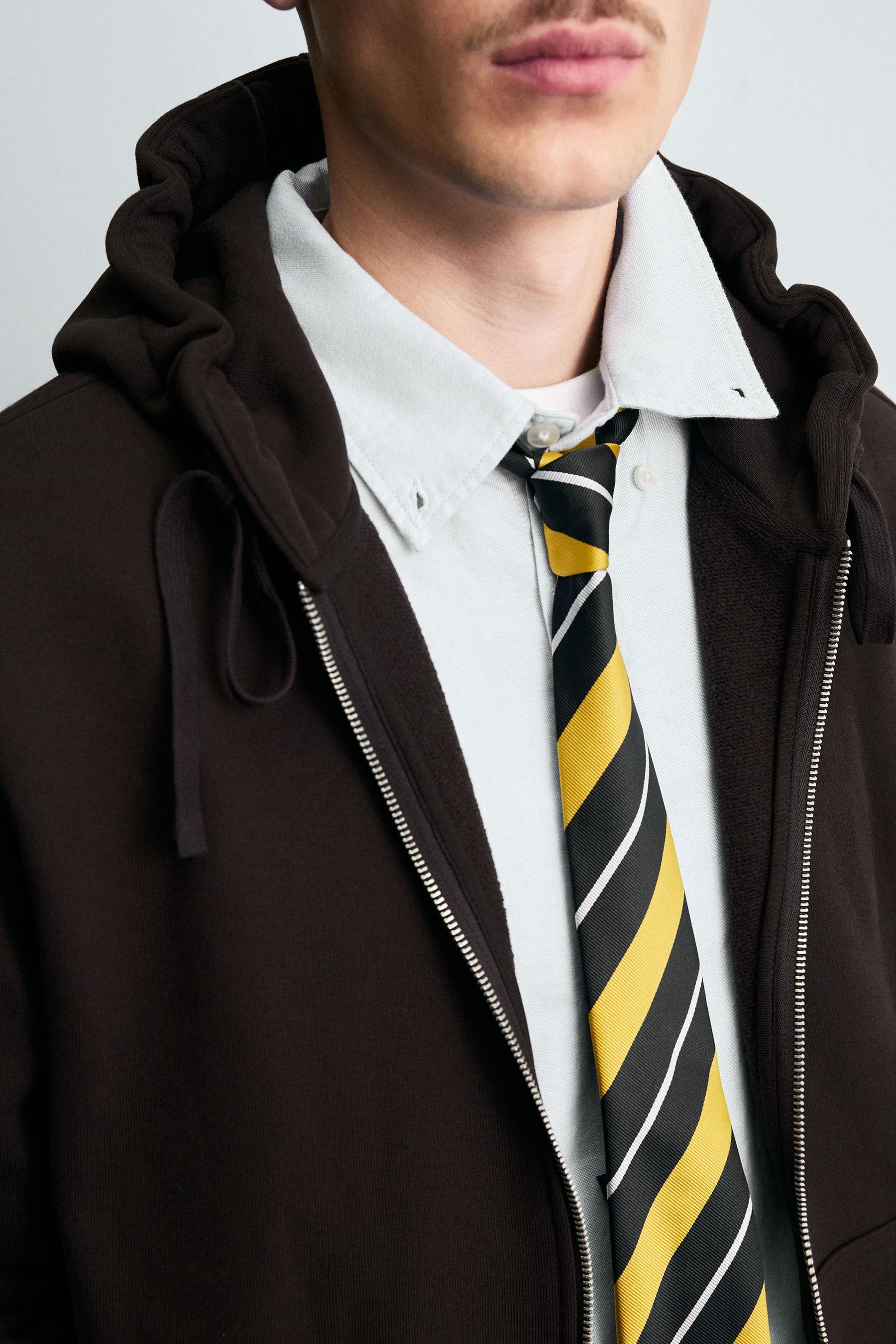 100% SILK STRIPED TIE - Image 2