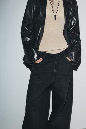 Jeans mit umgeschlagenem Bund