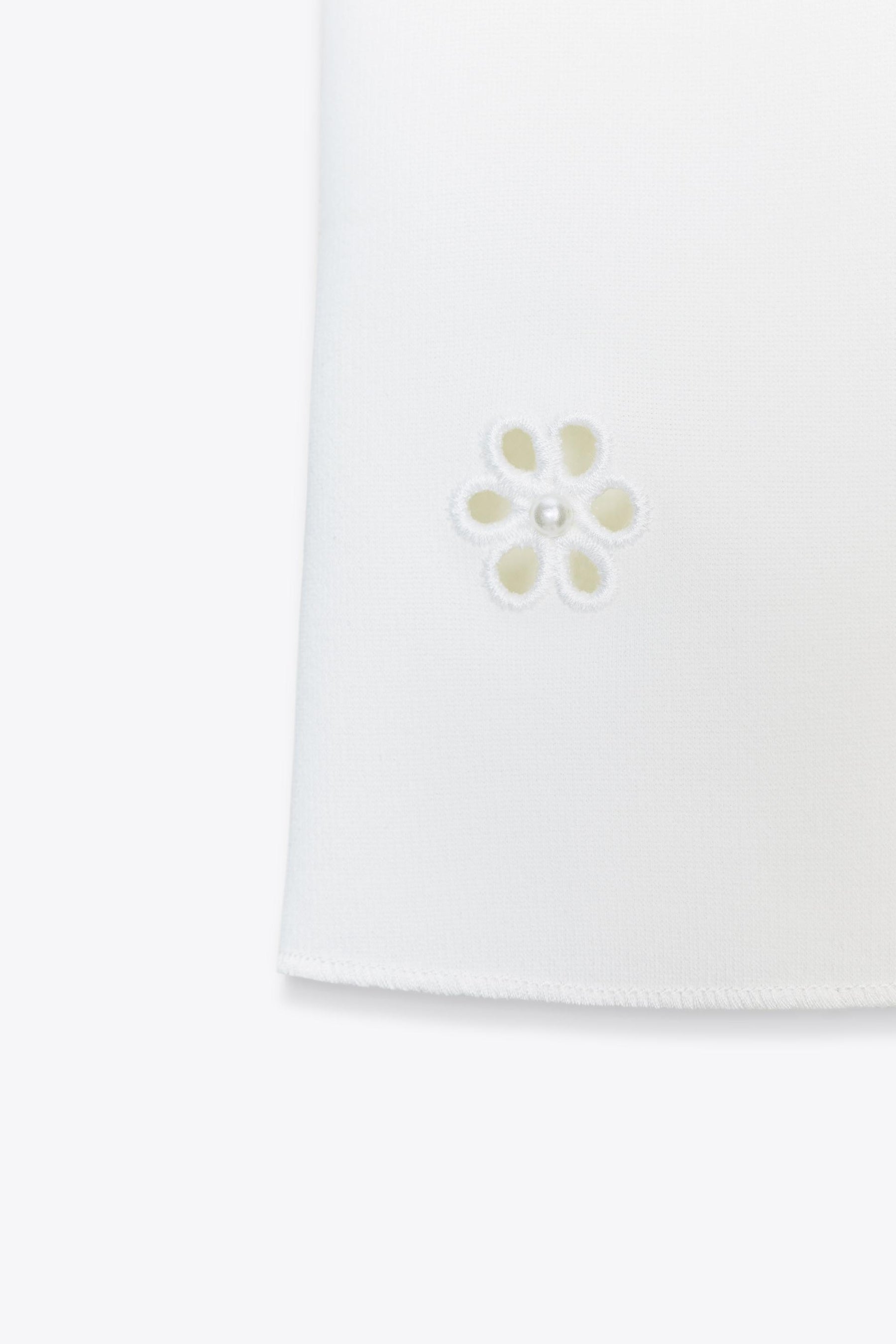 BLUMENBESTIEBTES TOP