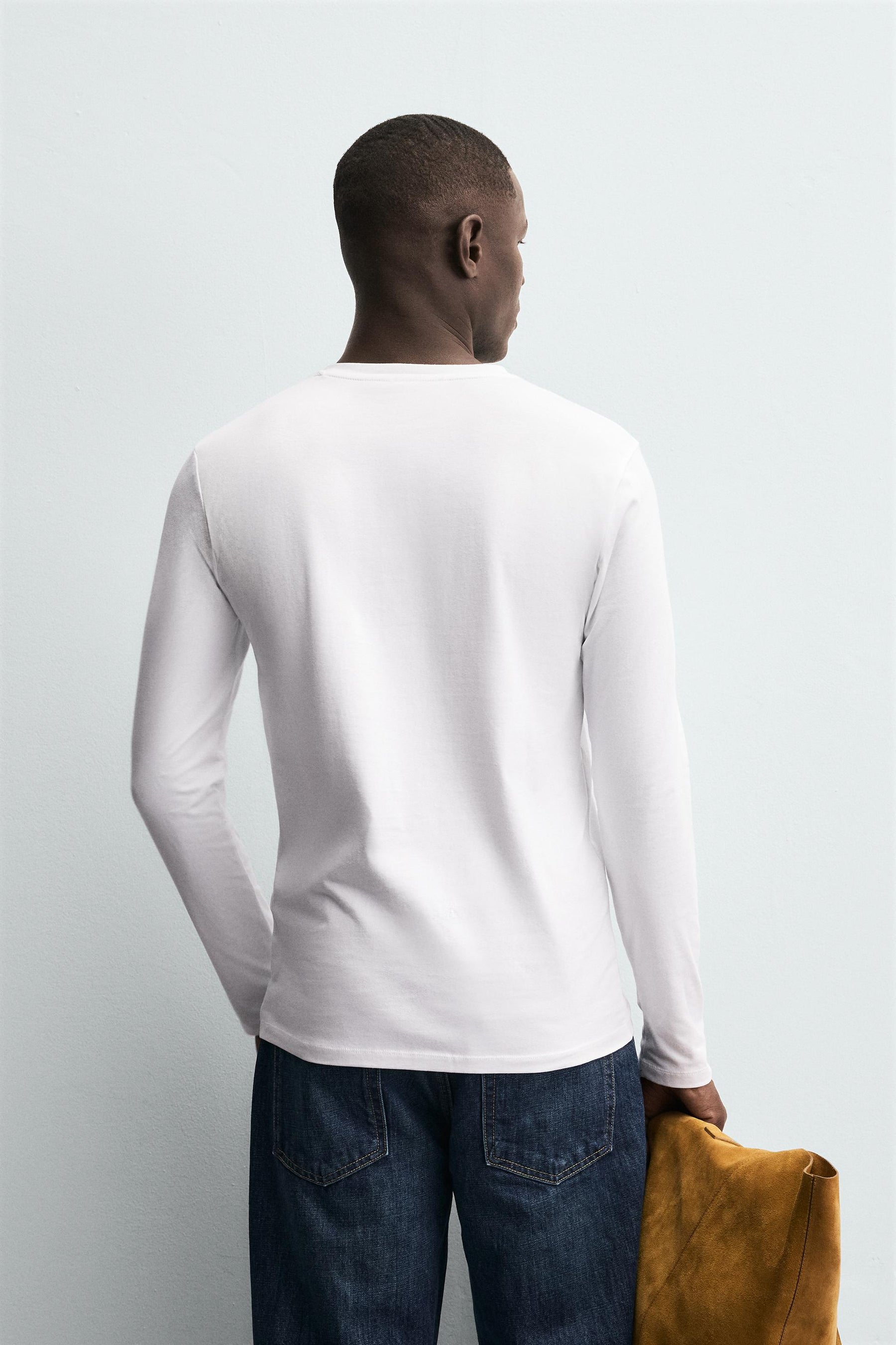 BASIC SLIM FIT T-SHIRT - Image 3