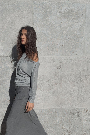 Nietenbesetztes T-Shirt