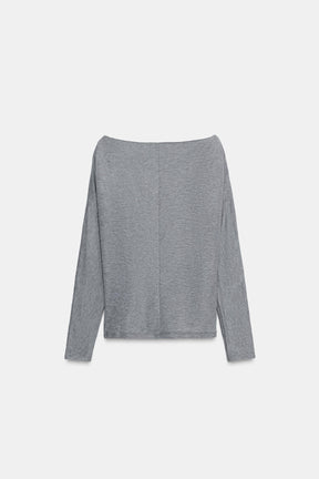 Nietenbesetztes T-Shirt