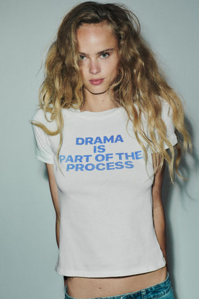 Zerrissenes Baumwoll-T-Shirt