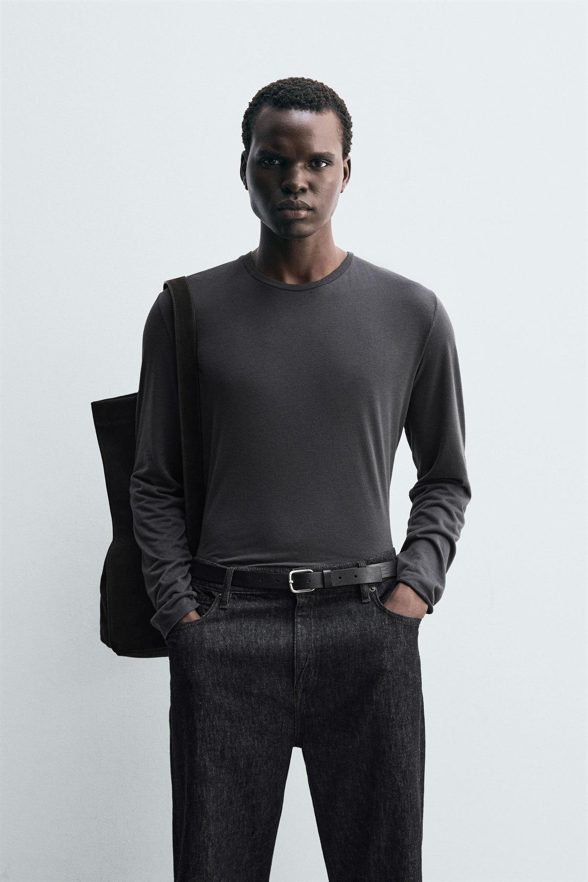 LIGHTWEIGHT LONG SLEEVE T-SHIRT - Image 2