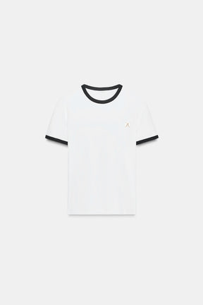 T-Shirt mit Zierleisten und Brosche