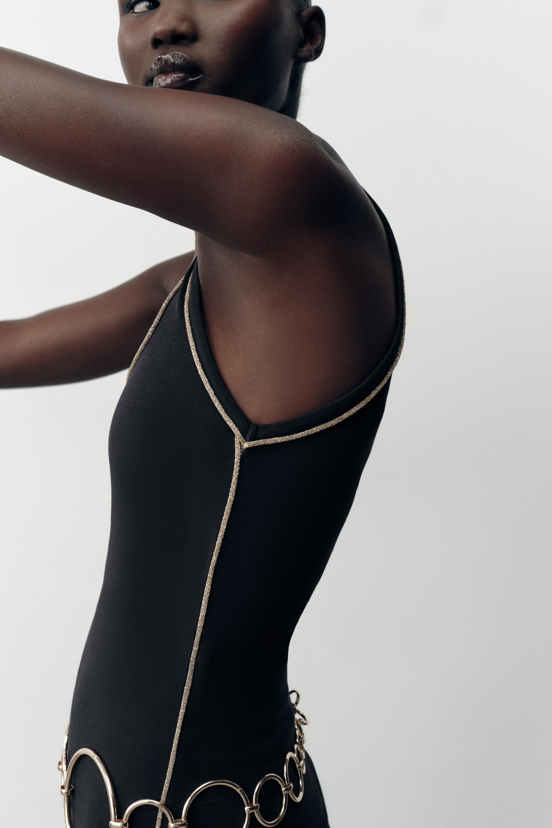 Metallische Zierleiste