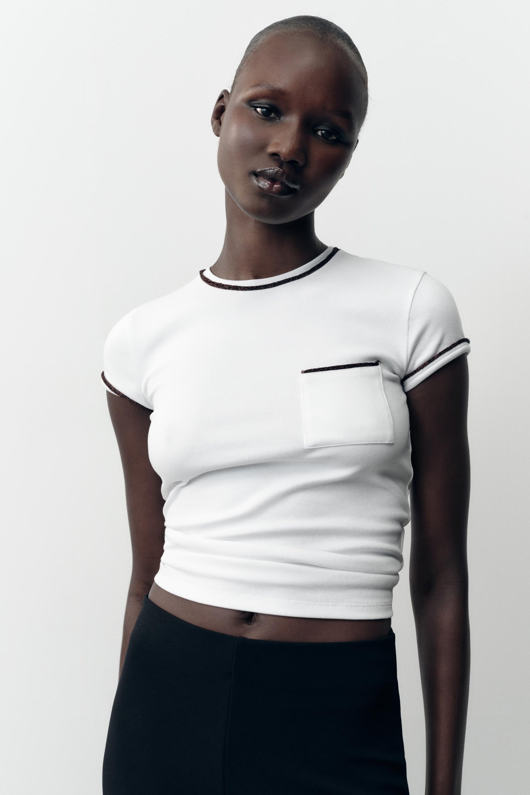 T-Shirt mit Metallic-Fadenbesatz