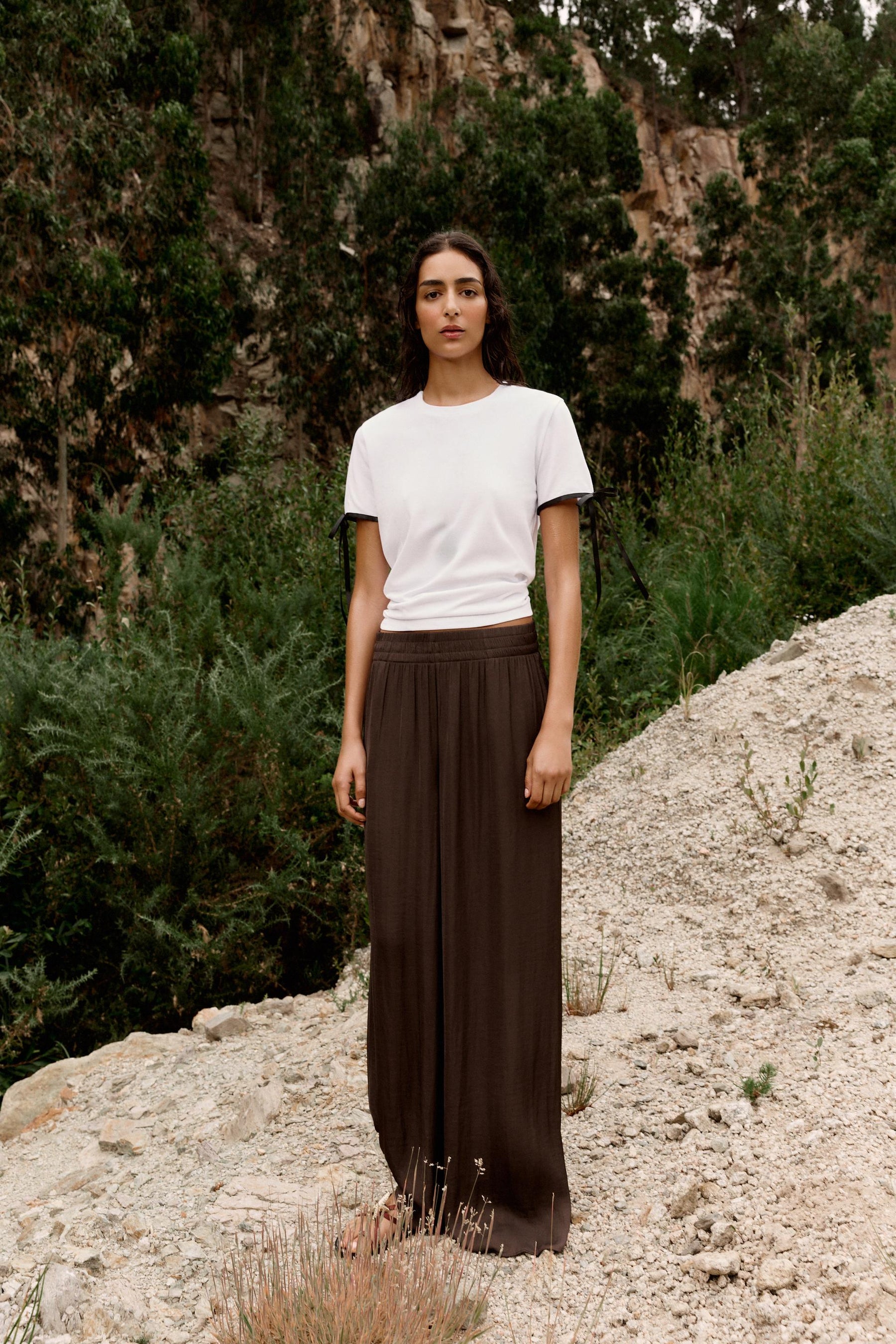 T-Shirt mit kontrastierender Schleife