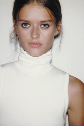 Body mit hohem Kragen