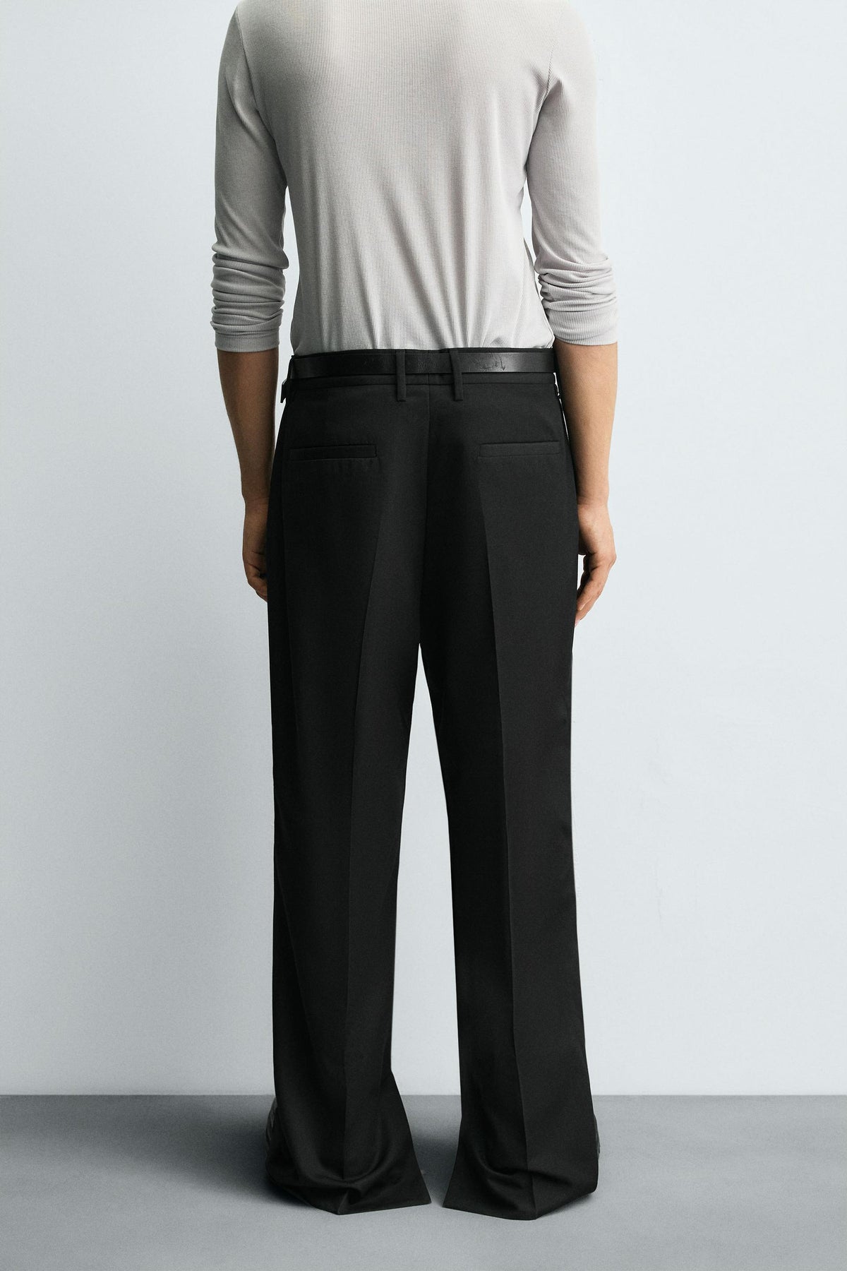 STRAIGHT-LEG TROUSERS WITH VENTS - Image 2