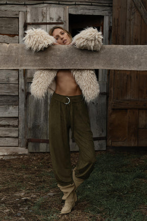 Fransen-Strickjacke aus gebürstetem Haar