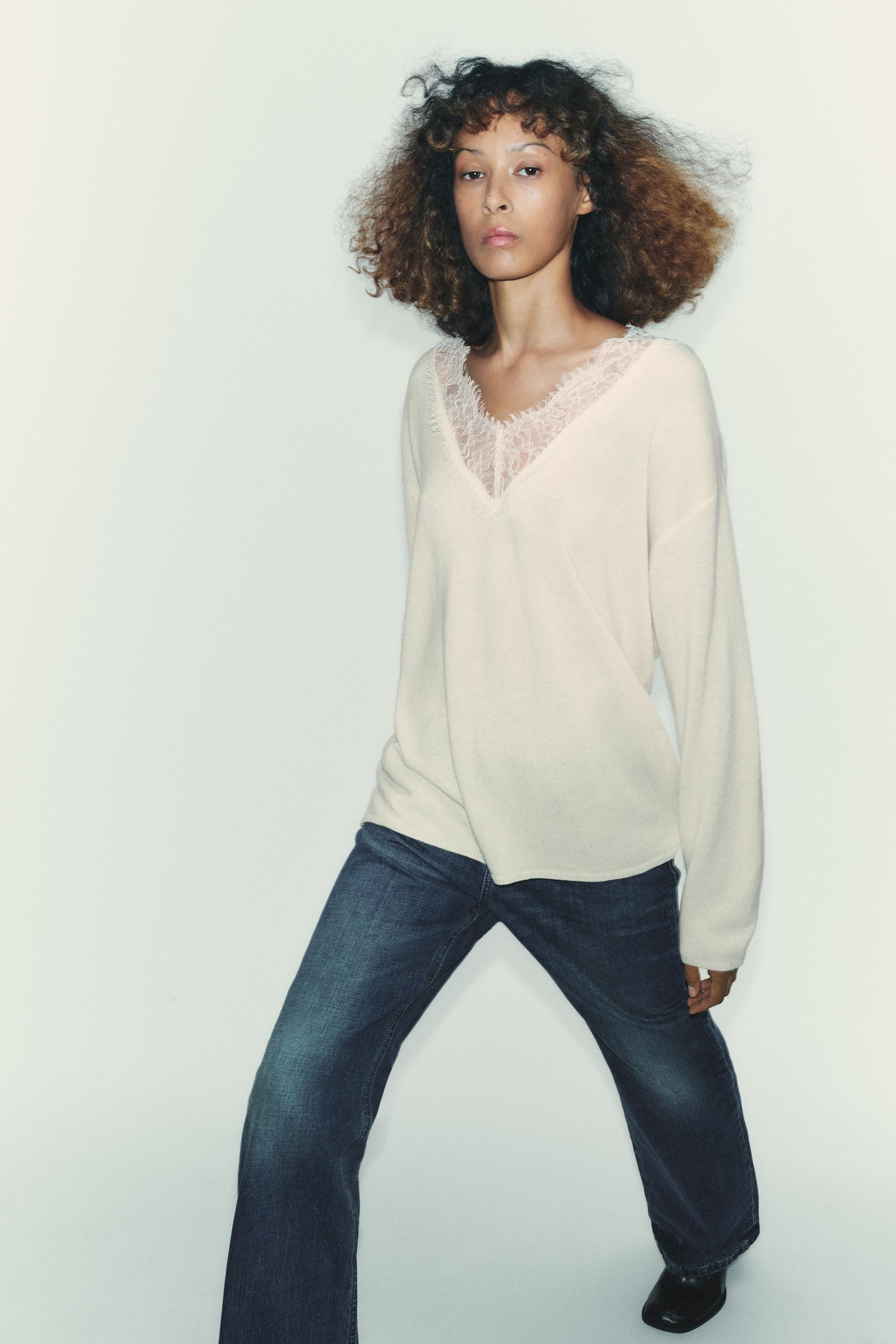 SPITZENSTRICKPULLOVER