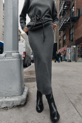 EINFACHER STRICK-MIDI-ROCK