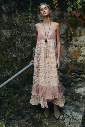 Wildlederstiefel mit Kitten-Heel