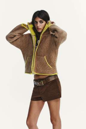 Strickjacke mit kontrastierendem Besatz