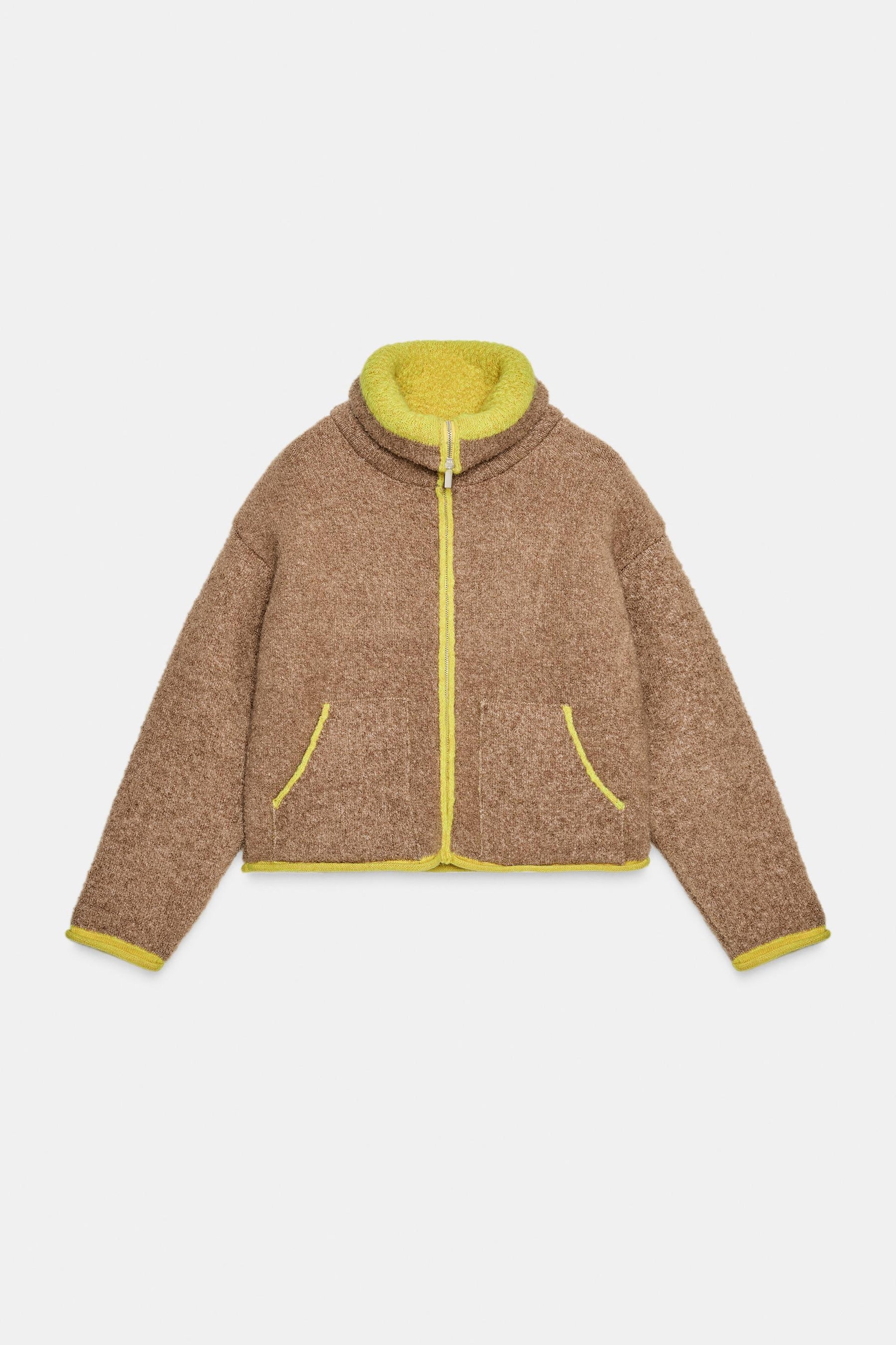 Strickjacke mit kontrastierendem Besatz