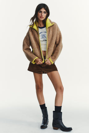 Strickjacke mit kontrastierendem Besatz