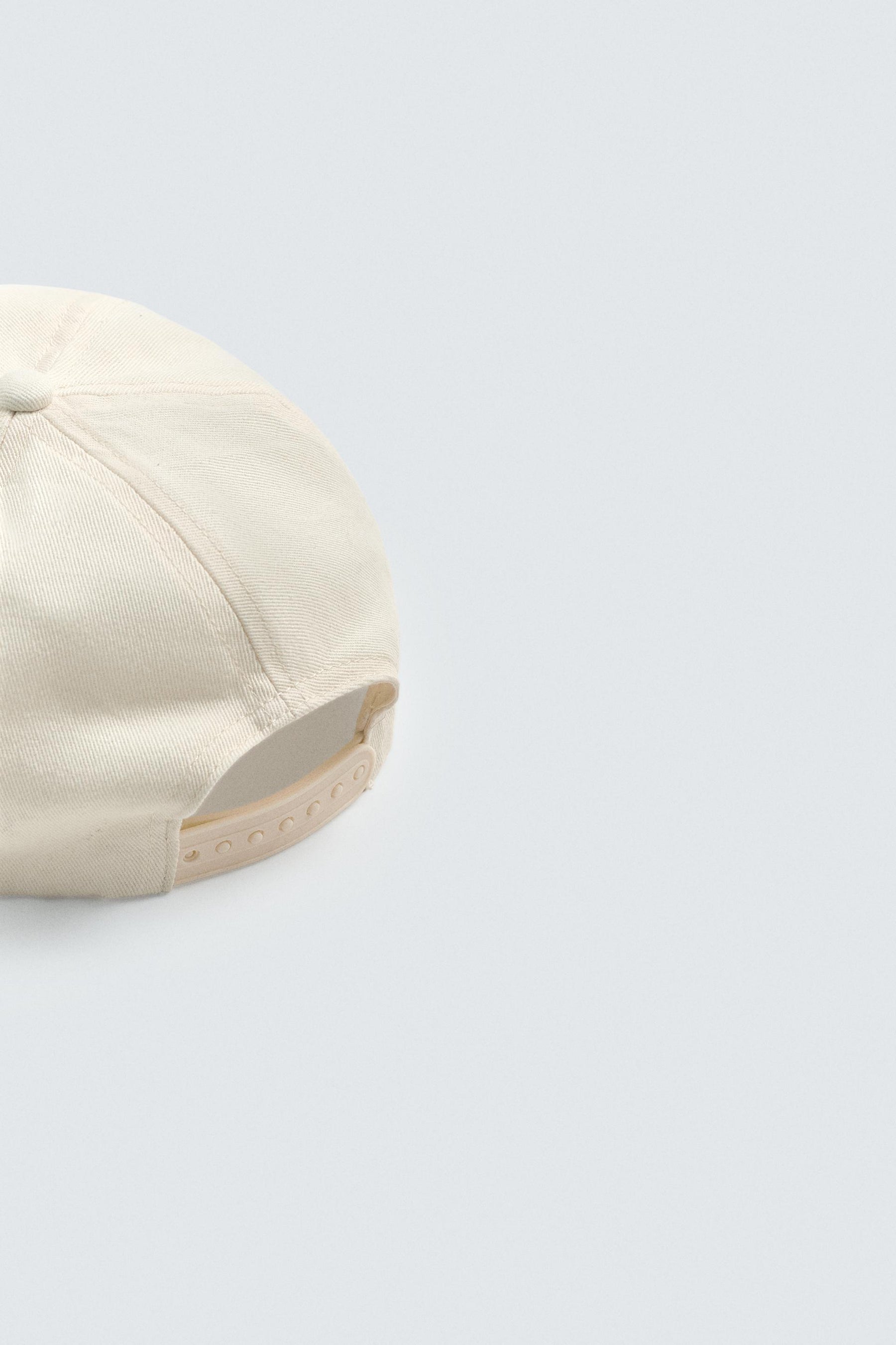 EMBROIDERED FLAT PEAK CAP - Image 4