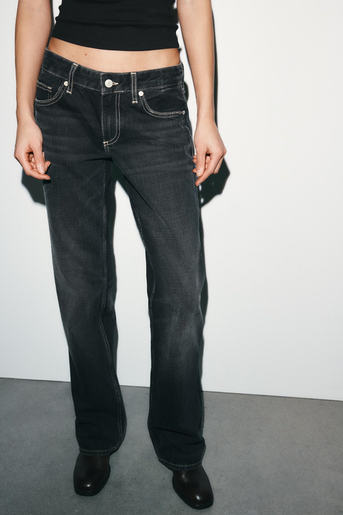 Low Rise Wide Jeans