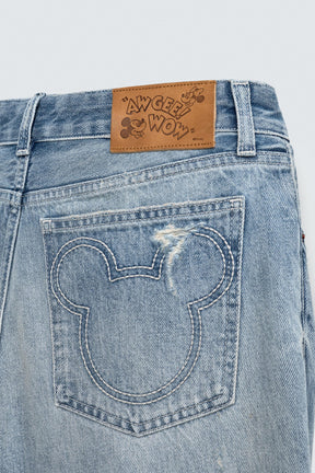 Hüftjeans mit ausgestelltem Bein