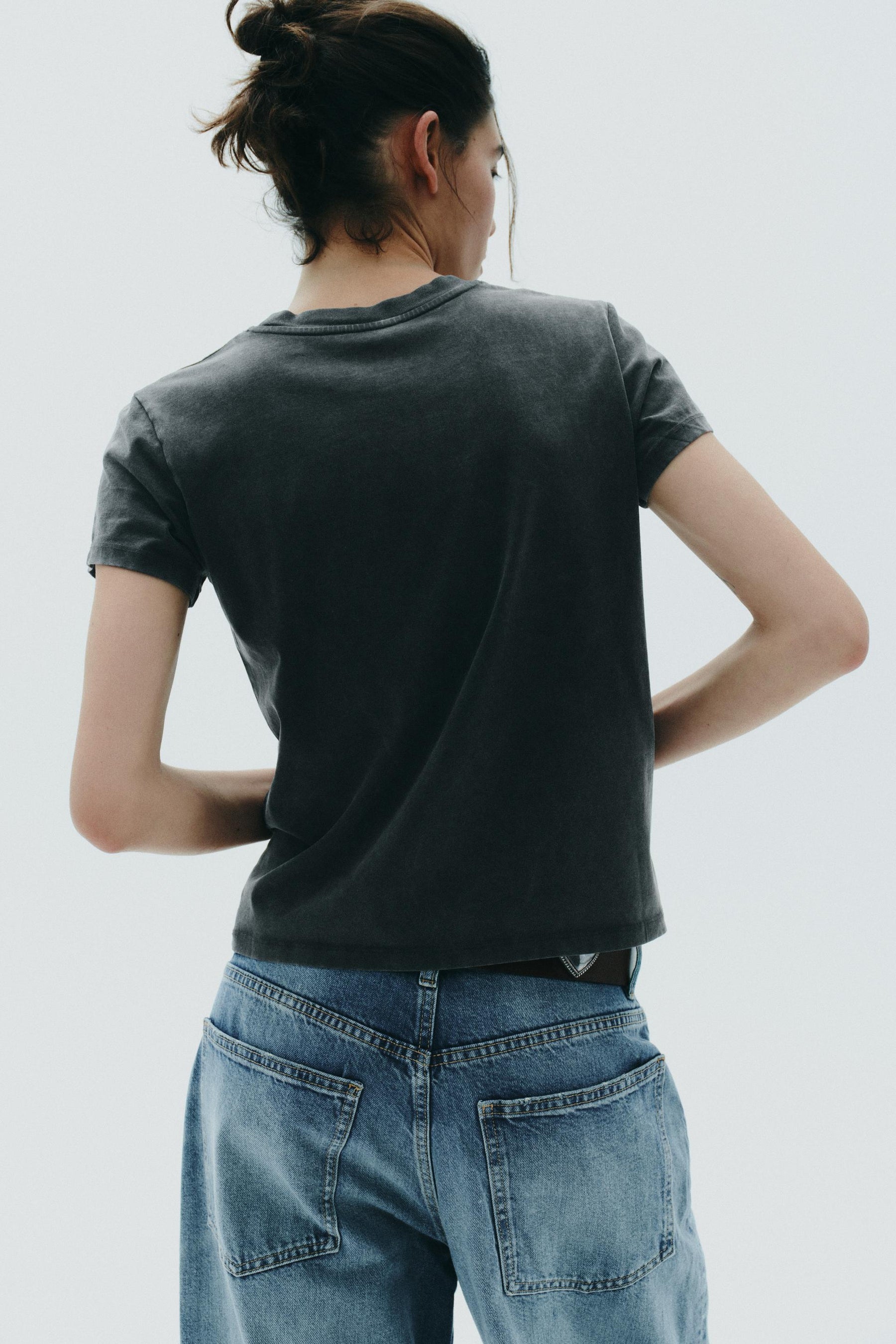 Strass-bemaltes T-Shirt