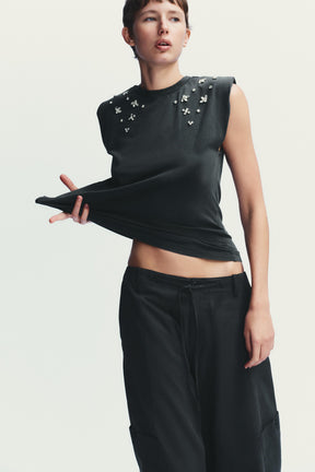 T-Shirt mit Schulterpolstern im Used-Look