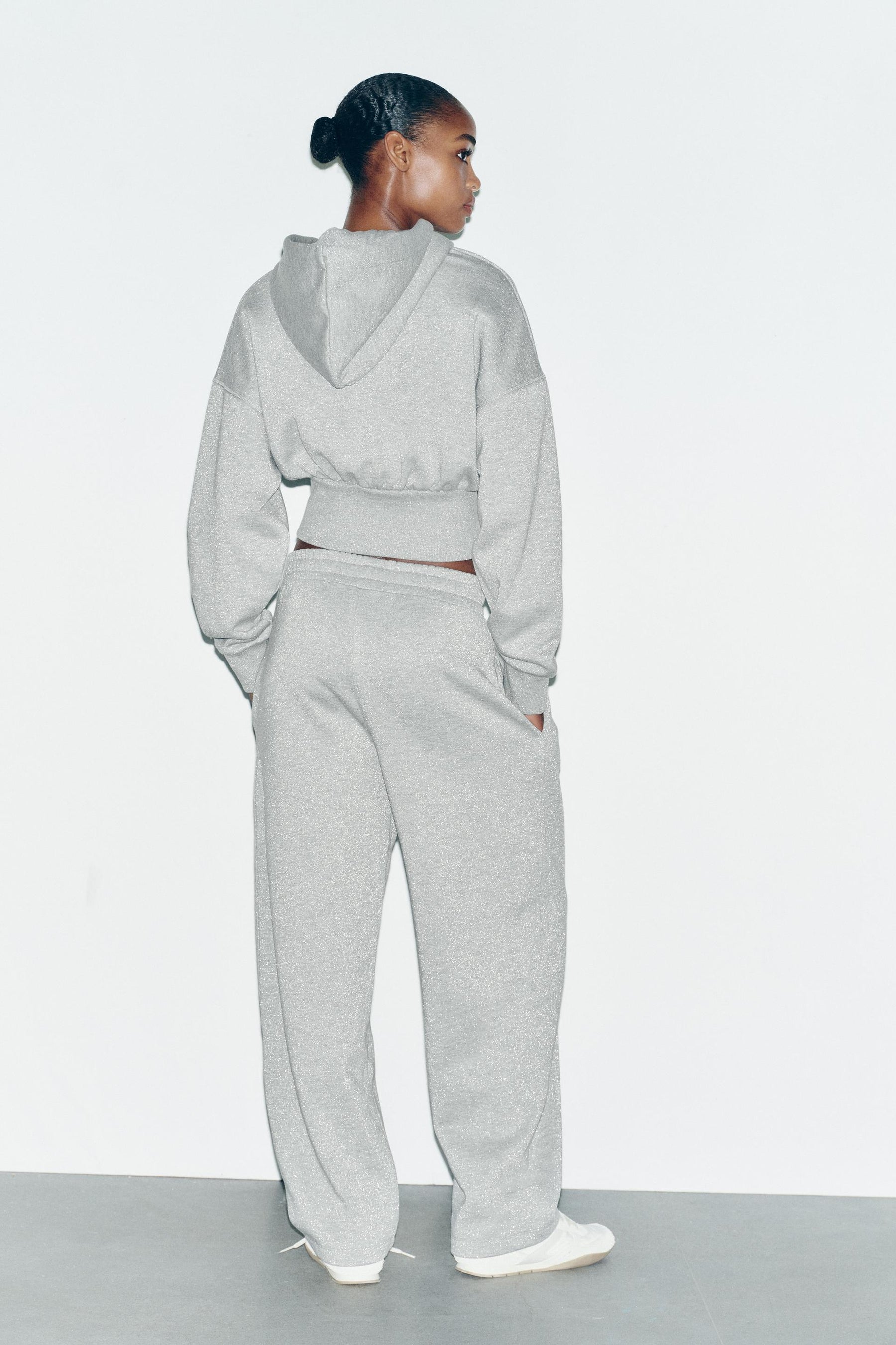 Crop-Hoodie mit Metallic-Fadenmuster