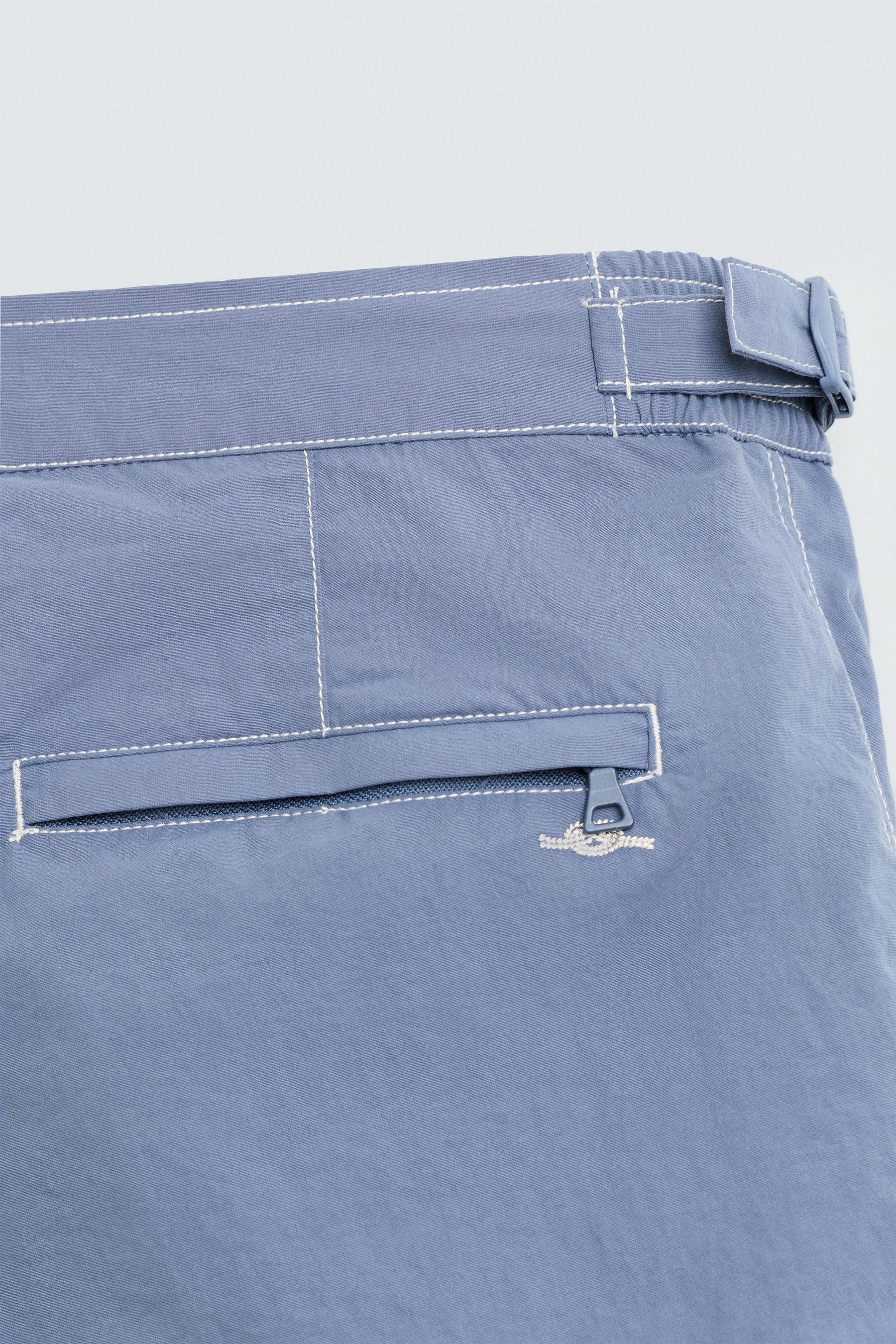 CONTRAST WASH MID-LENGTH SWIMMING TRUNKS - Image 4